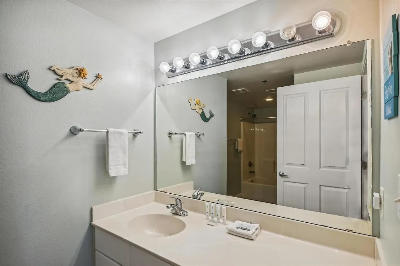 Shores Of Panama 1418 - 2 Bedroombunkroom Sleeps8! Updated With A View! Free Fun! Condo Panama City Beach ABD