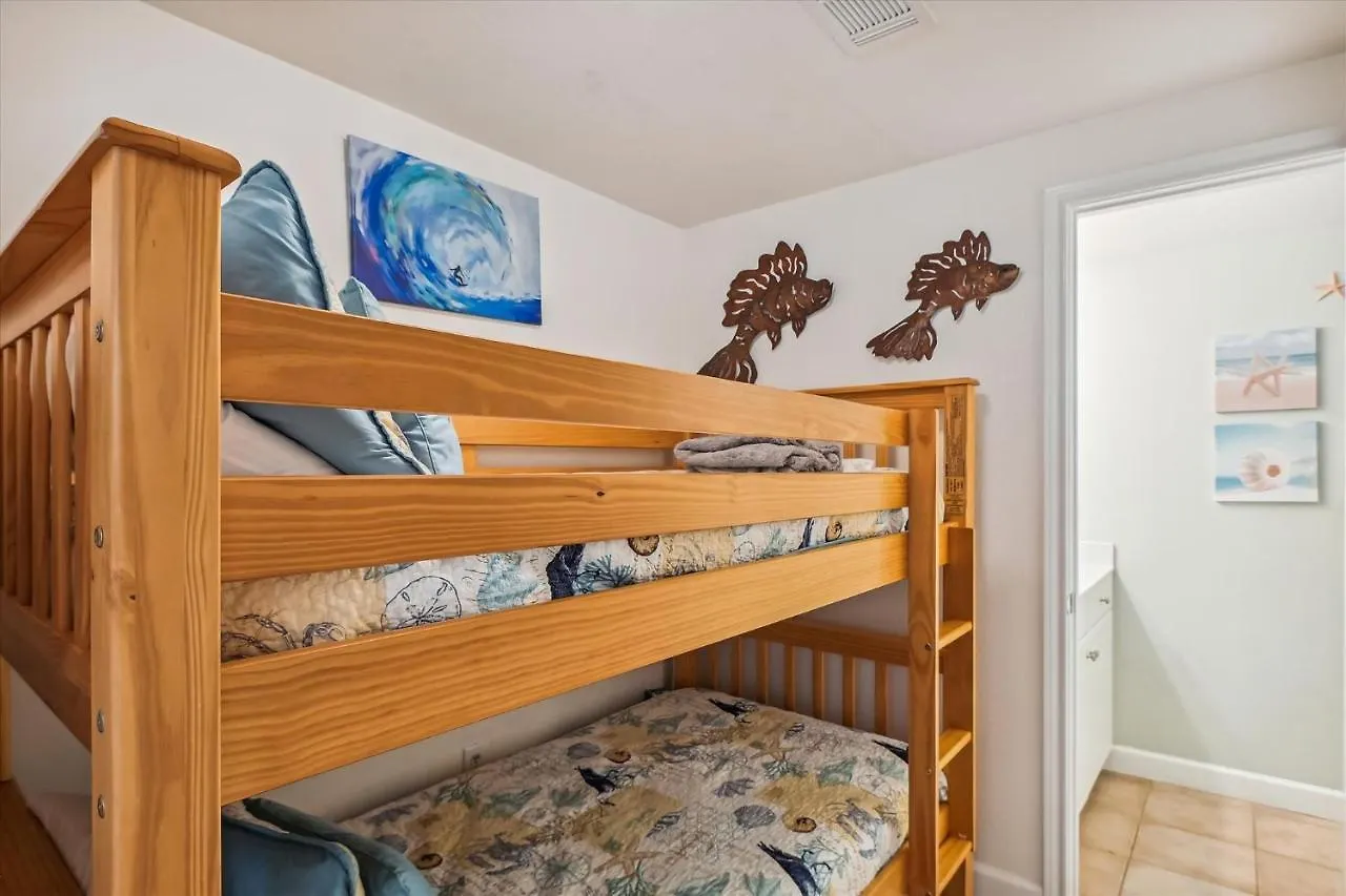Shores Of Panama 1418 - 2 Bedroombunkroom Sleeps8! Updated With A View! Free Fun! Condo Panama City Beach Daire